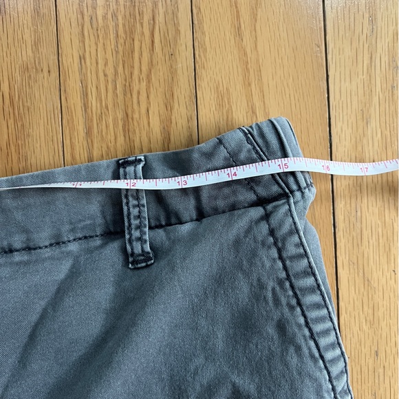 Old navy shorts, size L - Picture 2 of 6